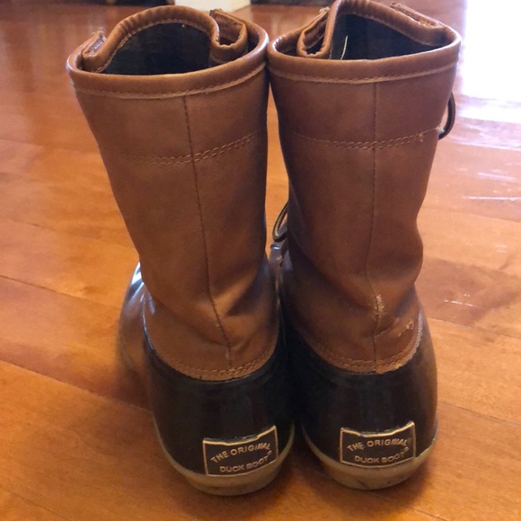 The Original Duck boot, size 7.5 - Picture 2 of 4